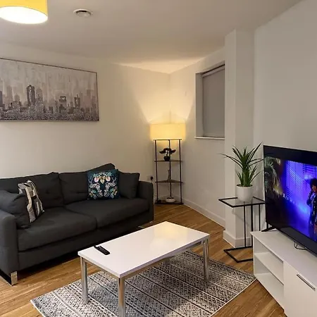 Waterside Haven Apartment *