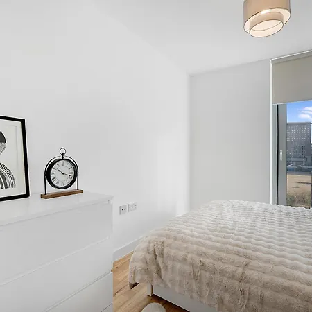 Stylish 2 Bedroom In Media City! Free Wifi Apartamento *
