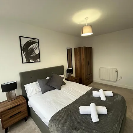 아파트 Modern & Spacious 2 Bed By Old Trafford 맨체스터