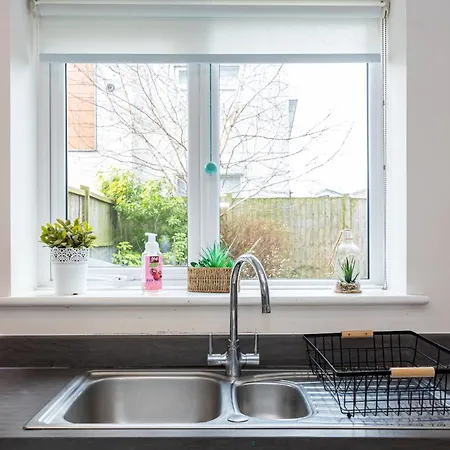 Etihad Stadium House Holiday home *