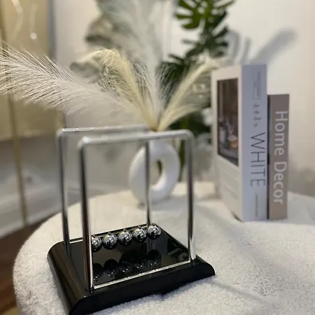 Modern Townhouse-free Parking-games Room-fast W-ifi