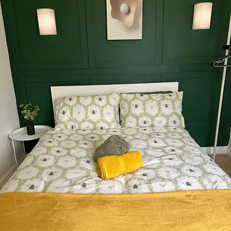 Beautiful Awaits Your Short Term Apartamento *