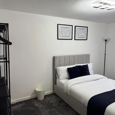 Cosy 2 Double Bedroom In Ancoats 7 Minutes From Coop Live, Etihad Stadium & Centre- Free Parking Available