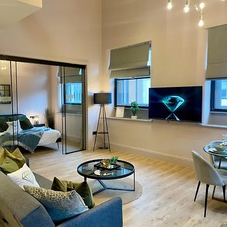 Apartment Emerald Escape 3 Bed 3 Bath Manchester
