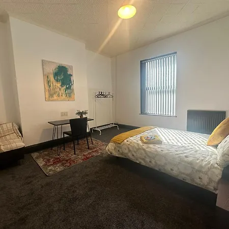 Apartment Large Spacious En-suite Plab Recommended *