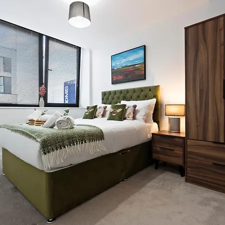 Modern Flat In By 53 Degrees Property, Ideal For Couples, 2 Bedrooms! Apartment *