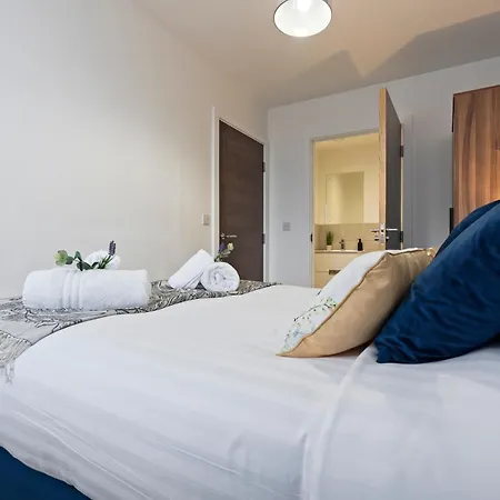 Modern Flat In By 53 Degrees Property, Ideal For Couples, 2 Bedrooms! * 맨체스터