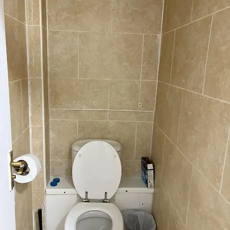 Cozy Flat In Salford *