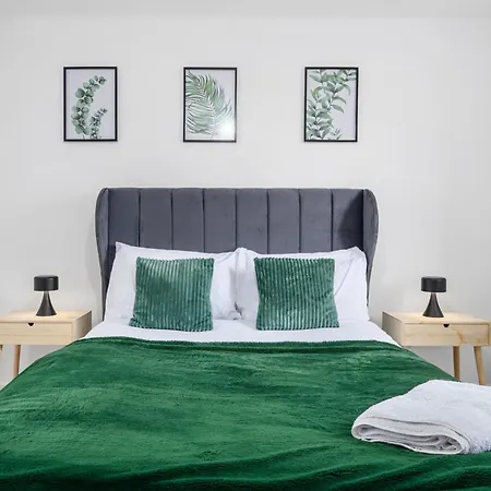 Feriehus 3 Bed Near Etihad Stadium *