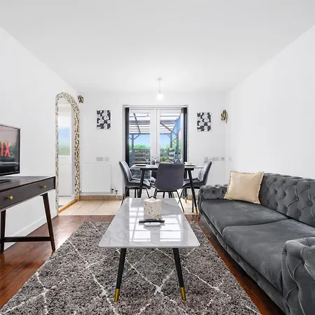 Feriehus 3 Bed Near Etihad Stadium Manchester