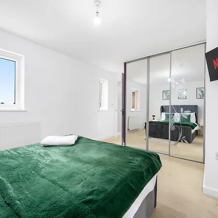 Feriehus 3 Bed Near Etihad Stadium *