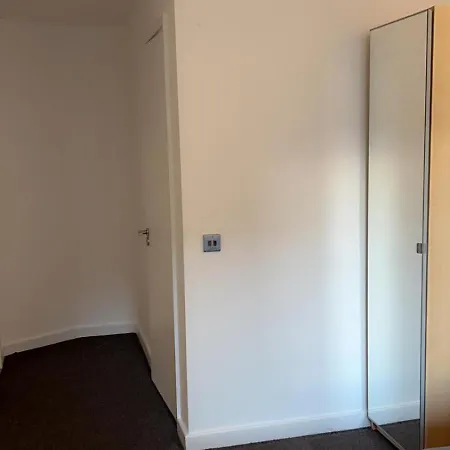 2bed 2bath * Manchester