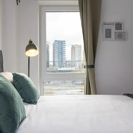 Manchestercentre , Salford, Lakeside Apartment *