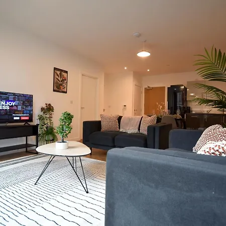 Apartment Life 3- 2-bed 1-bath In New Cross