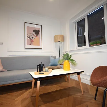Cityescape - 1br Sofa Bed Balcony Window Shower *