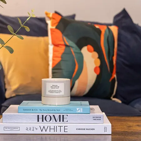 Canal Street Apartman *