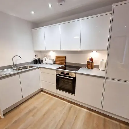 1 Bed Old Trafford Flat Free Parking