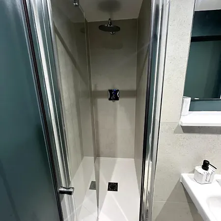Modern With Roof Terrace Apartman *