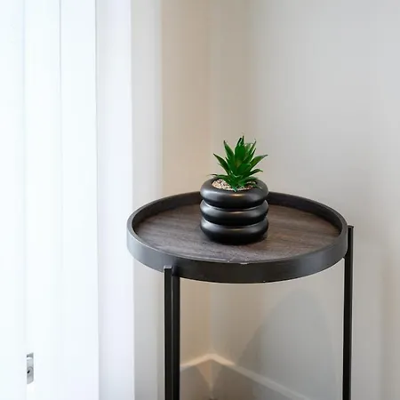 Апартаменты Modern Highrise Luxury