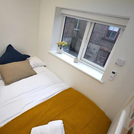 Cityescape - 2br En-suite Sofa Bed Nq Feriehus *