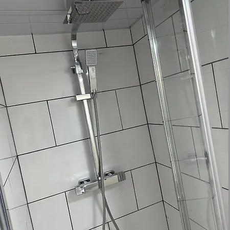 Newly Built Private Ensuite