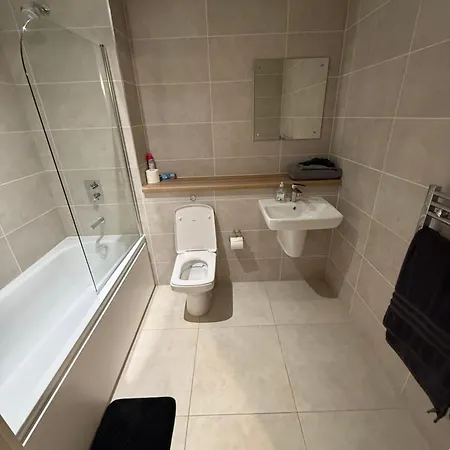 The Urban Escape In Media - A Private And Bathroom In A Shared Manchester