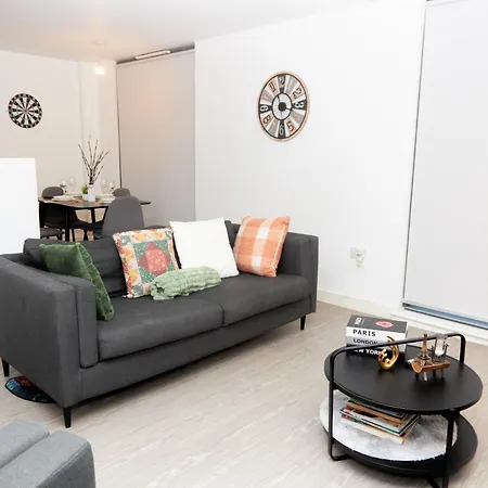 Apartment Obi's House&suites - Luxury 2bed Duplex With Balcony *