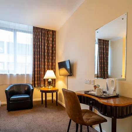 Britannia Centre 3*