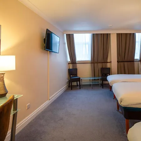 Sachas Hotel 3*