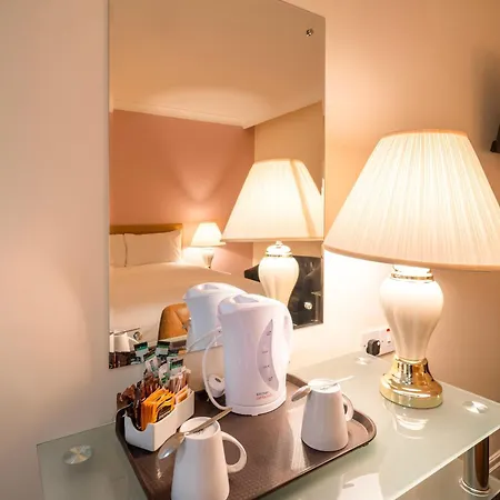 Sachas Hotel