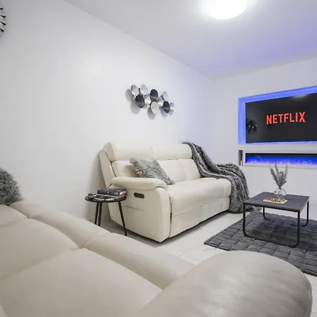 Luxury 5 Bed Near Etihad And Coop Live * Manchester