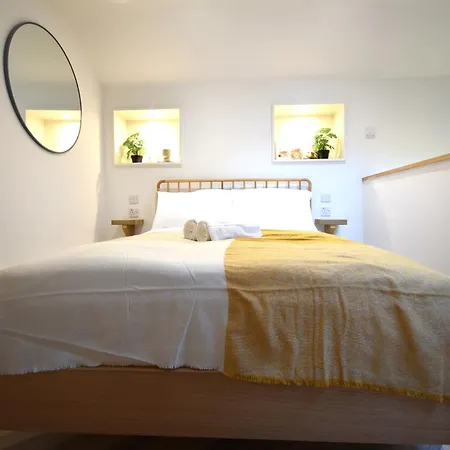 Holiday home Cityescape - 2br Floor Penthouse Nq