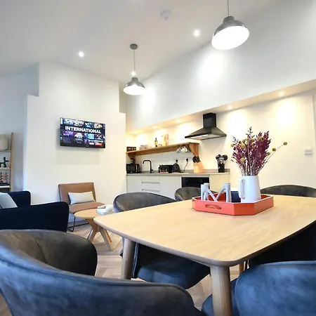 Cityescape - 2br Floor Penthouse Nq Holiday home *