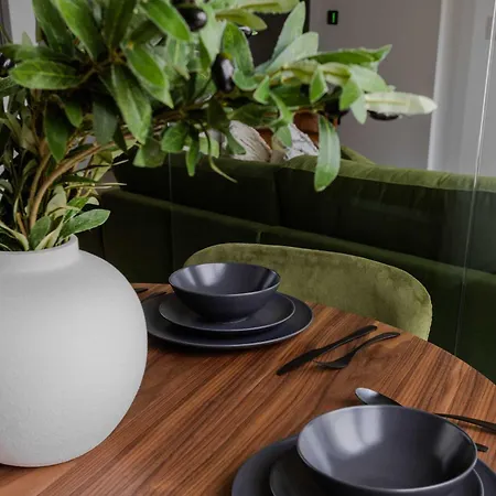 Midori 2br Views Manchester