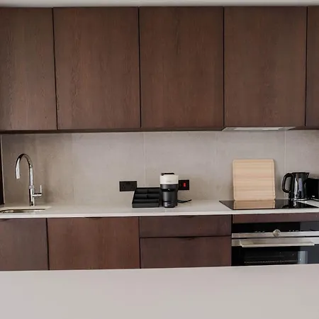 Midori 2br Views * Manchester