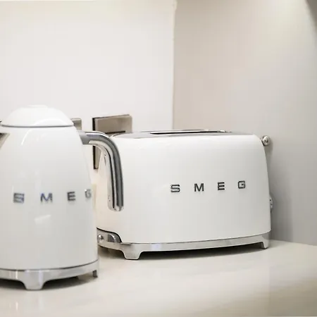 Blissful Breaks Near Old Trafford Stadium بيت للعطل