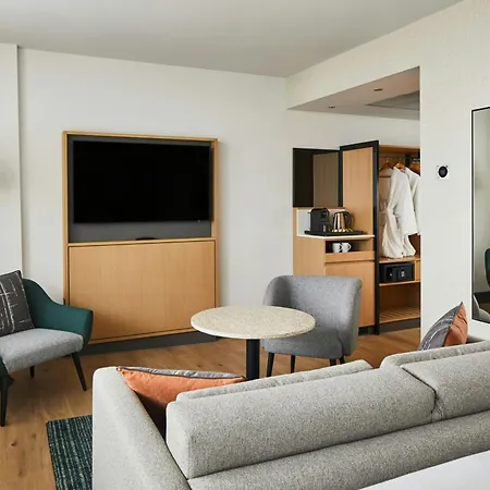 Marriott Piccadilly Hotel