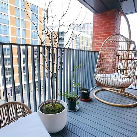 Pass The Keys Northern Qtr Corner Flat With Balcony Views * Манчестер
