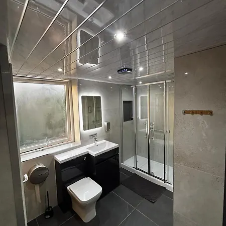 Hendham House - Near Etihad Stadium, Coop Live Arena, Ao Arena, Piccadilly Train Station & Centre Penzion