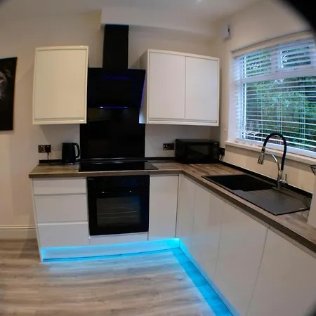 بيت للعطل Manchester Holiday Home *