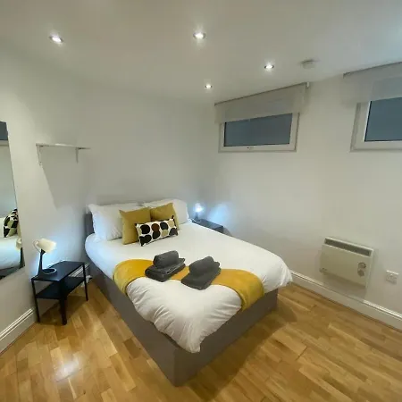 Apartament 2 Bed Large In Gayvillage Centre