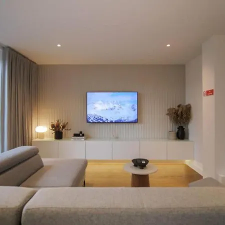 Elysium By The Heim Apartament