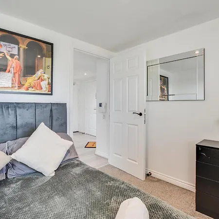 公寓 New Stylish Free Parking Sleeps 5 Or 6 *