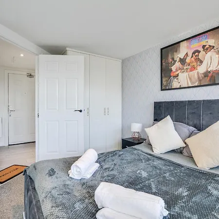 公寓 New Stylish Free Parking Sleeps 5 Or 6 曼彻斯特