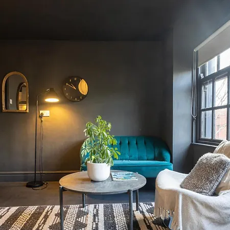 Guestready - Cosy Near Manchester's Spots شقة مانشستر