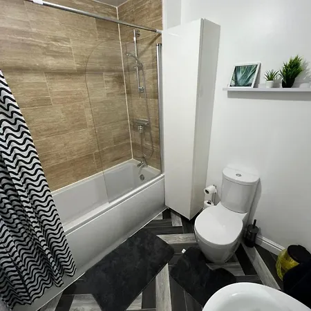 Faversham Place Apartman *