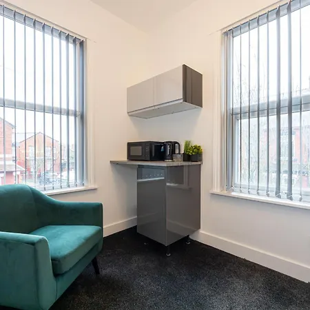 فندق Private Ensuite With Kitchen Access By Irwell *