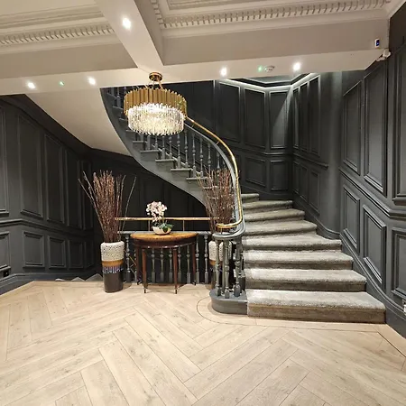 Luxury 2br In Centre Up To 6 Guests! *