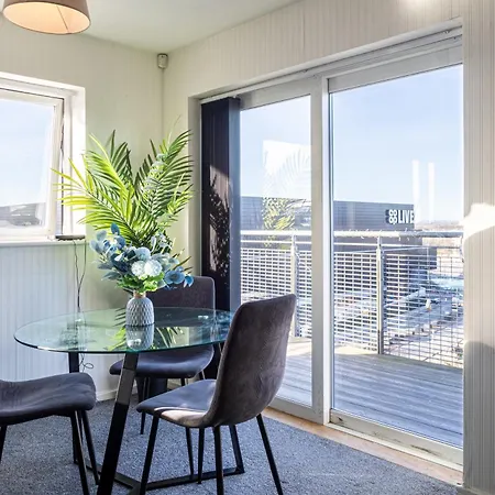 Manchester, Etihad Stadium View , Coop Live, Modern 2 Bed Apartment, アパート *