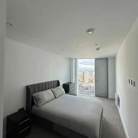 Apartment High-rise Deansgate Manchester